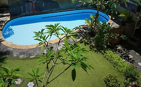 Nusa Dua Moon Hotel